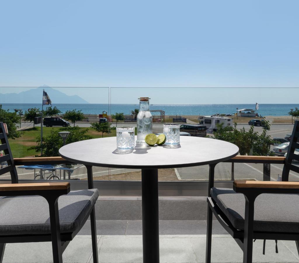 Sky Luxury Suites Sarti Esterno foto