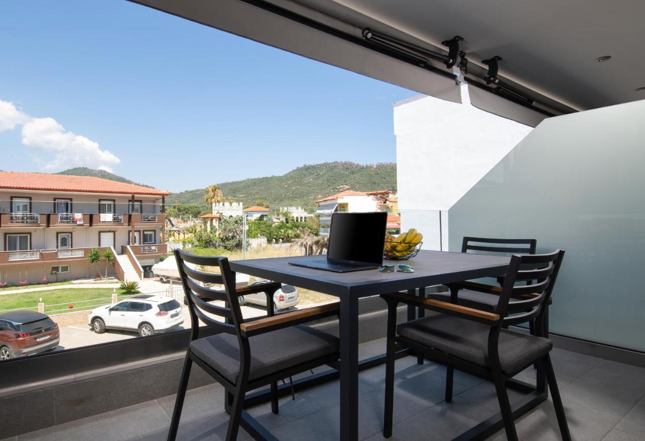 Sky Luxury Suites Sarti Esterno foto