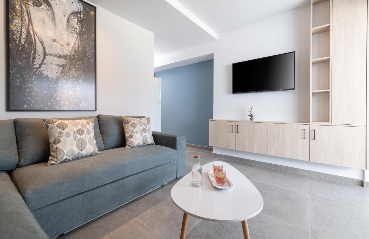 Sky Luxury Suites Sarti Esterno foto